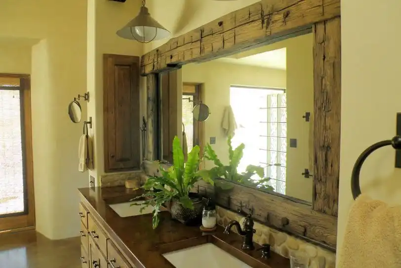 rustic-mirror-perfect-accent-wall