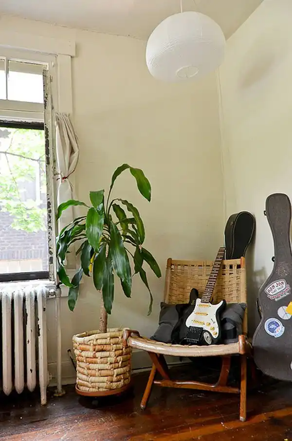 Sining corner room