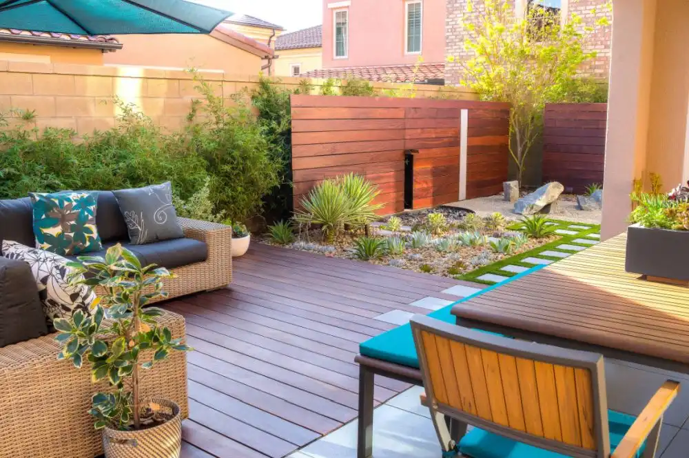 Small contemporary drought tolerant and partial sun backyard landscaping