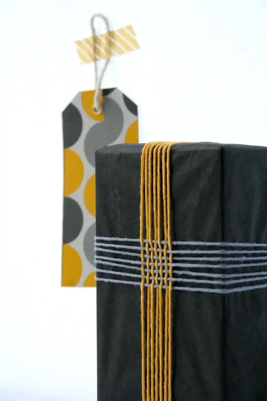 Smart wrapped gift paper