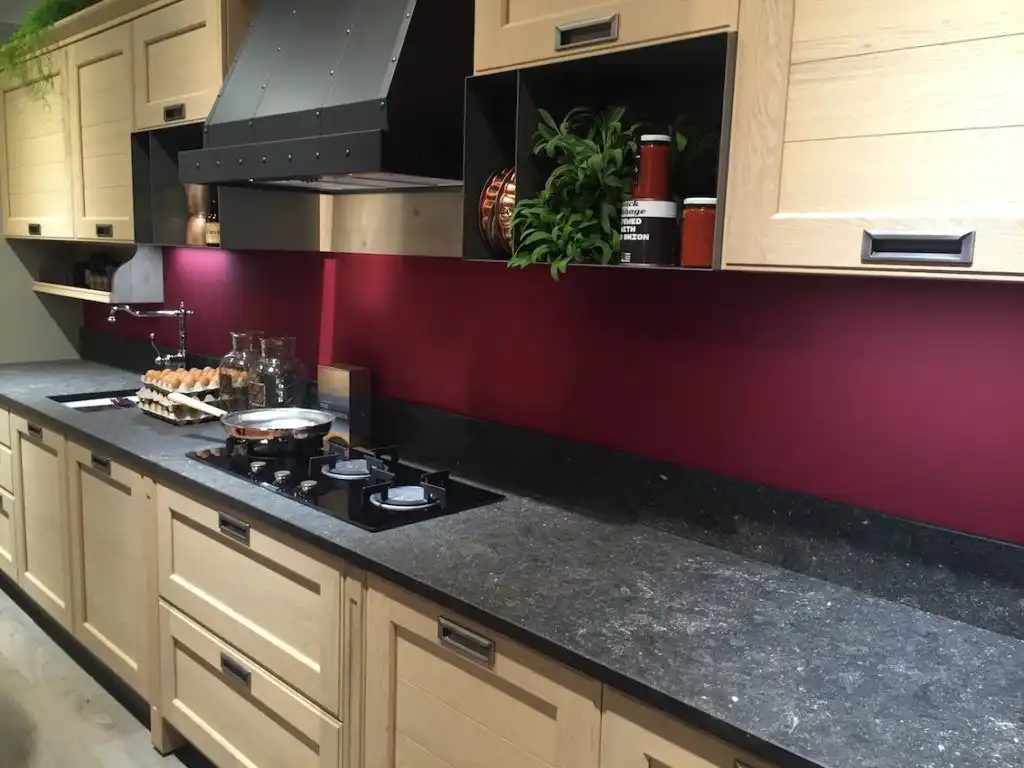 Its neutral gray color pairs well with bold accents.