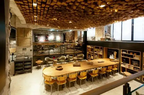 Starbucks the bank concept store1