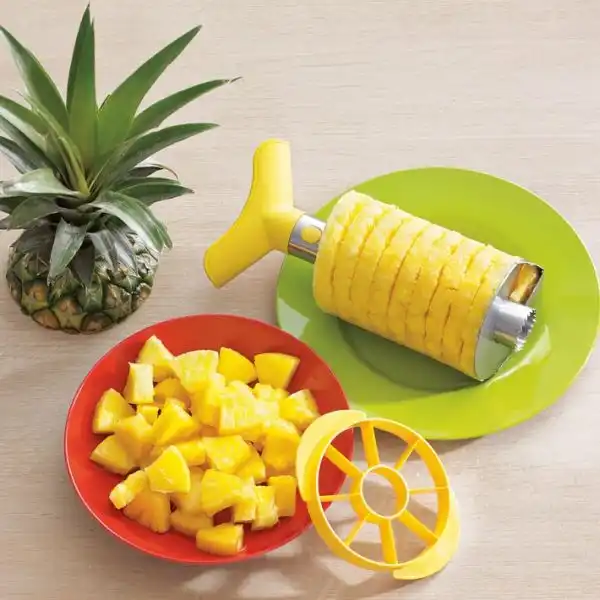 Steel pineapple slicer
