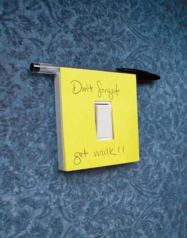 Stiky notes light switch