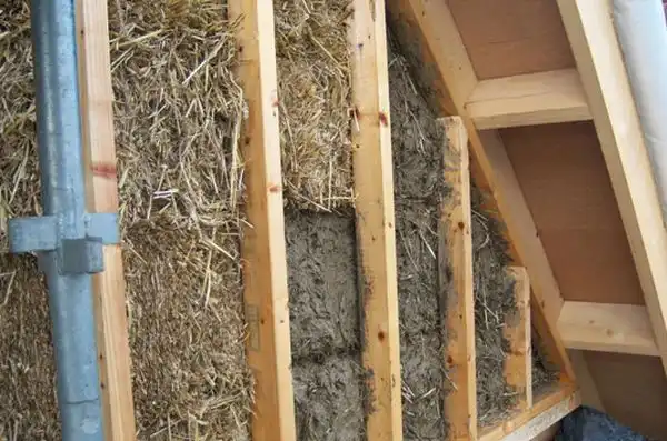 Straw wall