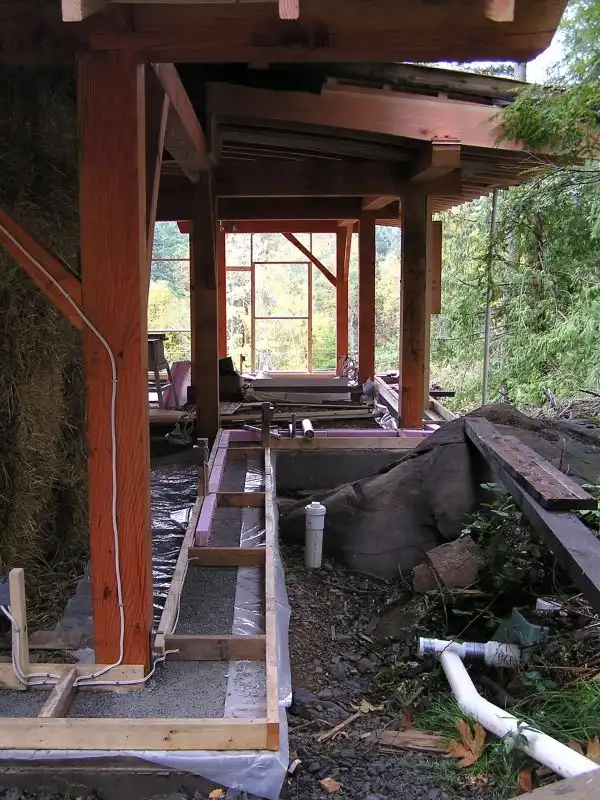 Strawbale construction4