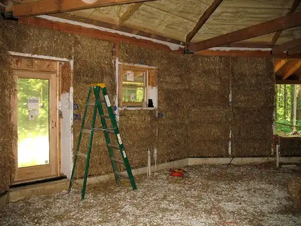 Strawbaleinterior
