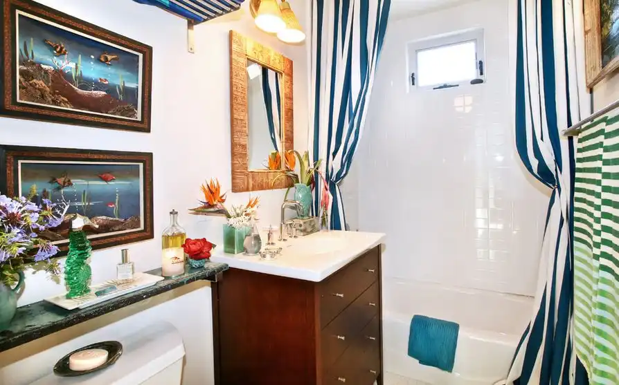 Striped shower curtain design