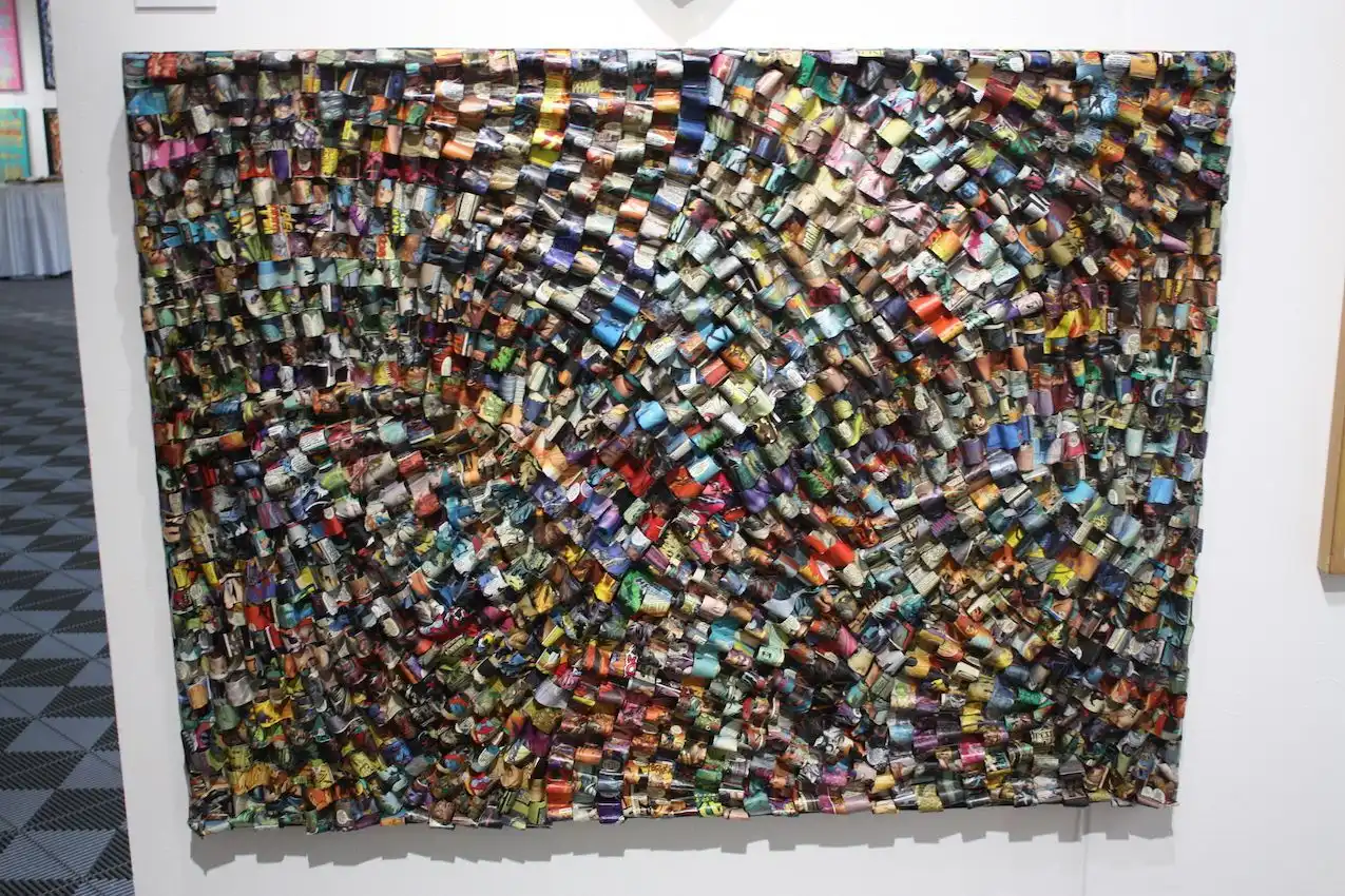 Swirling patterns are created with the colored comics.