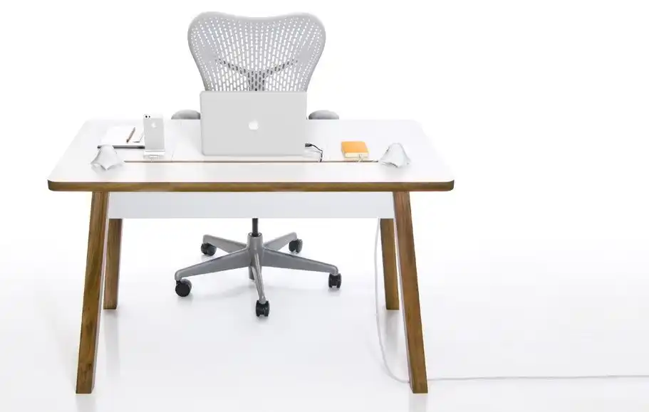 studio-computer-desk