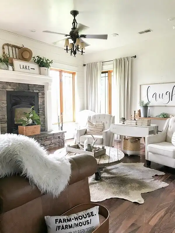 summer farmhouse living room decor