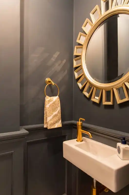 Get A Funky Mirror
