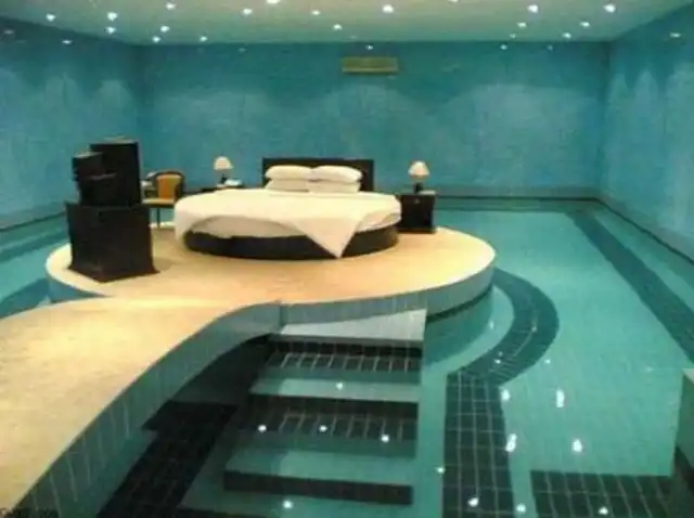 Swimming pool around bed