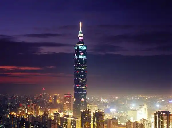 Taipei 101 night