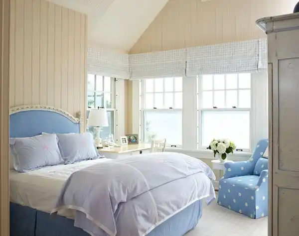 Themed beach bungalow bedroom dots armchair design
