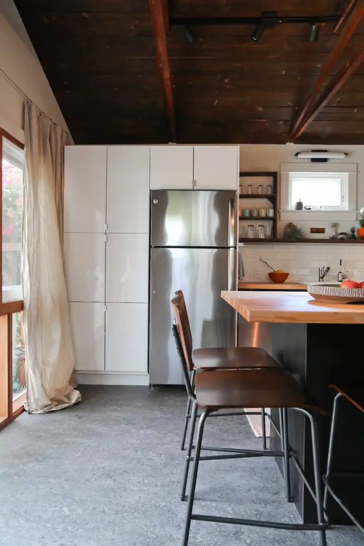 Tiny cottage garage conversion linoleum floor