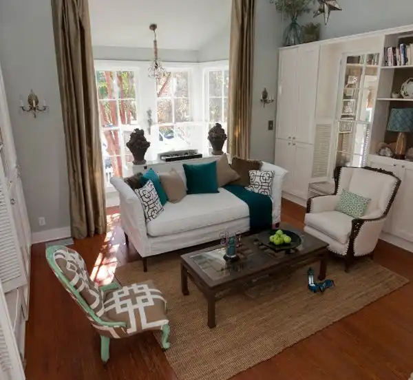 Traditional living room4