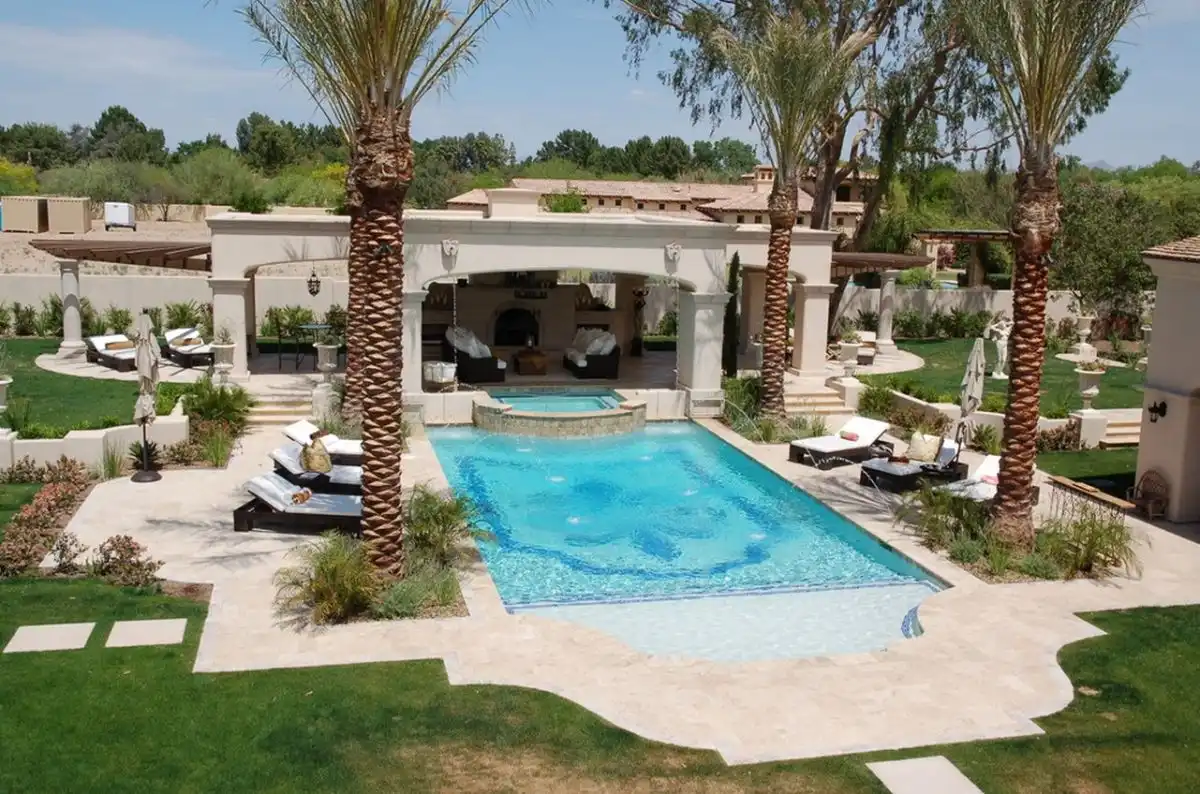 tropical-pool-surround