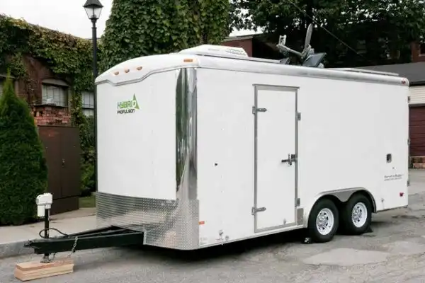 Turn a horse trailer into home