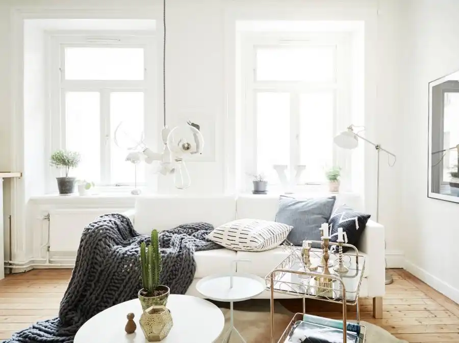 Visual light living room