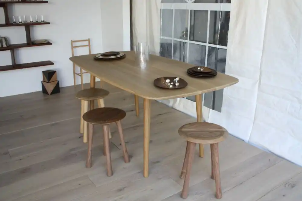 watson dining set with round corners