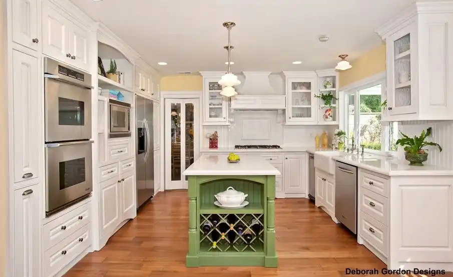 White kitchen beadboard