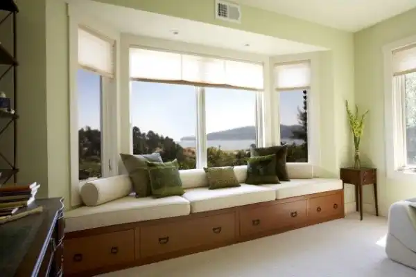 White window nook