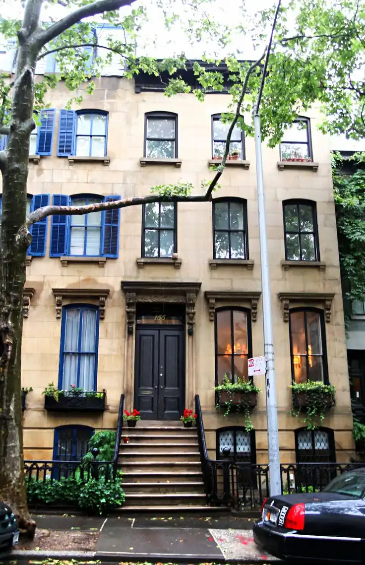 Window boxes exterior decoration for renter