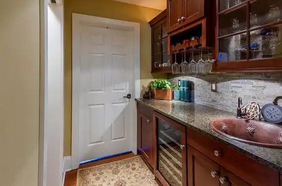wine-glass-rack-part-of-the-kitchen