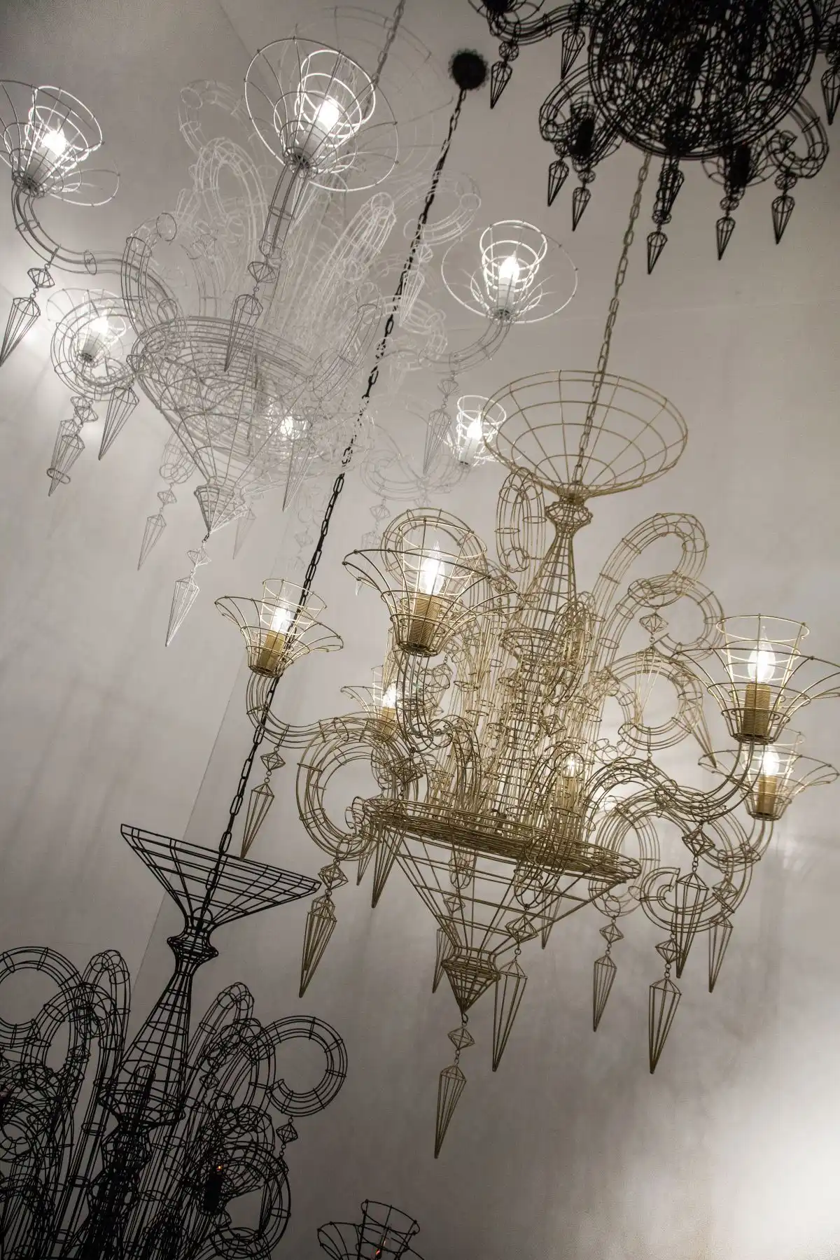 wire chandeliers2