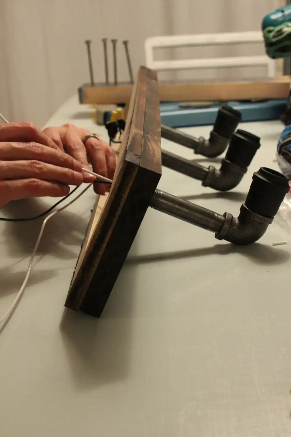 Wire up the socket