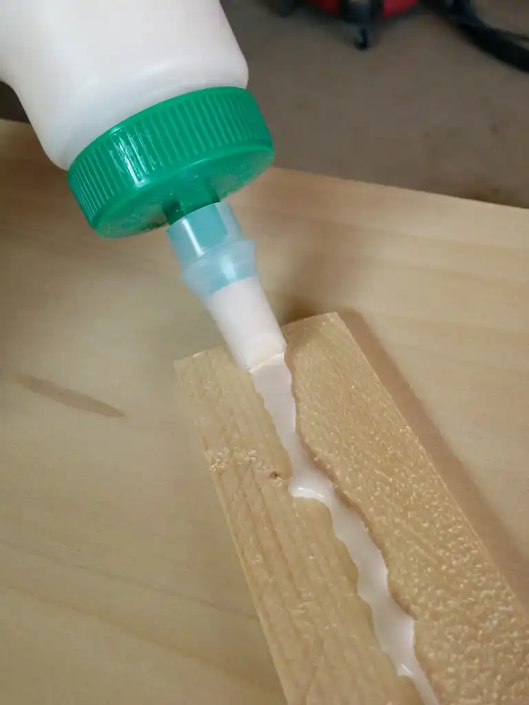 wood-glue-herringbone-design