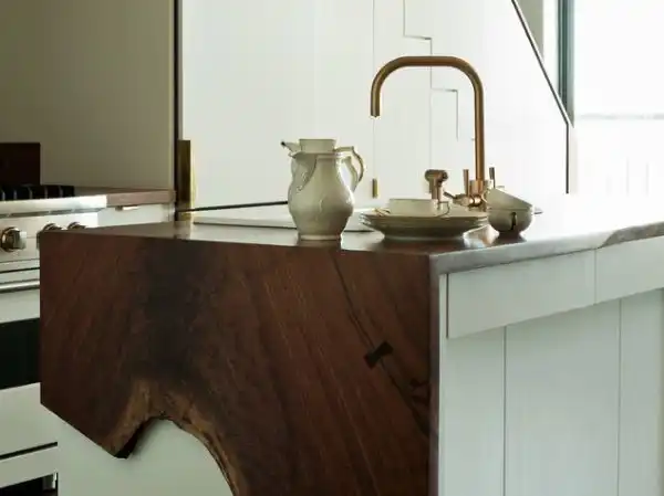 Wood overflowing on countertop