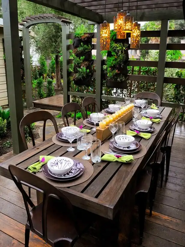 wood-table-water-resistent-for-outdoor