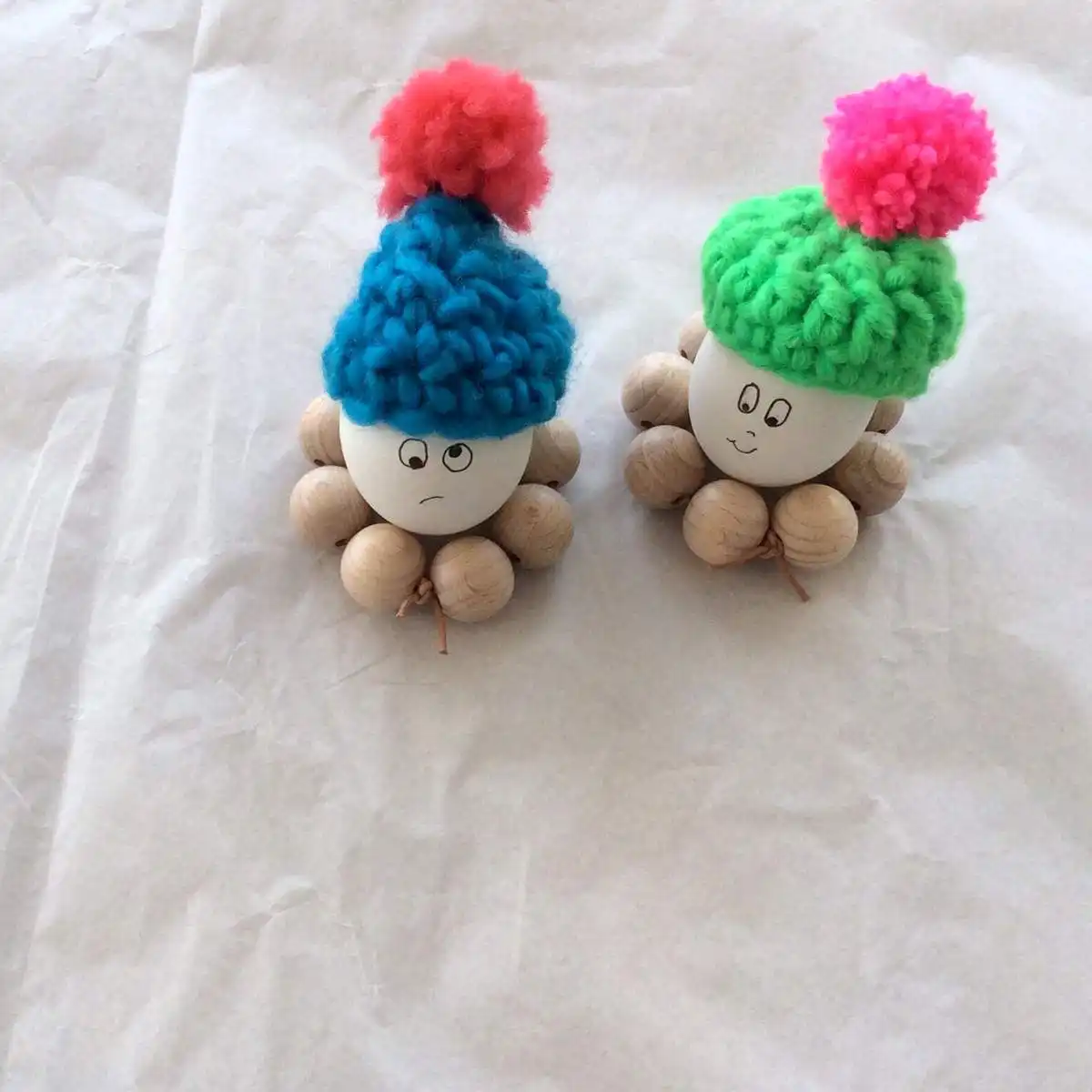 Wooden bead egg holders