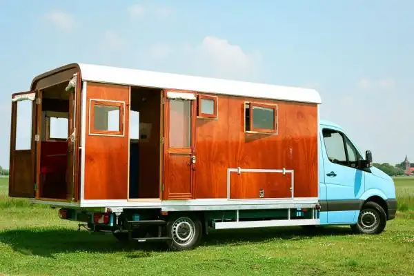 Wooden exterior and a retro look