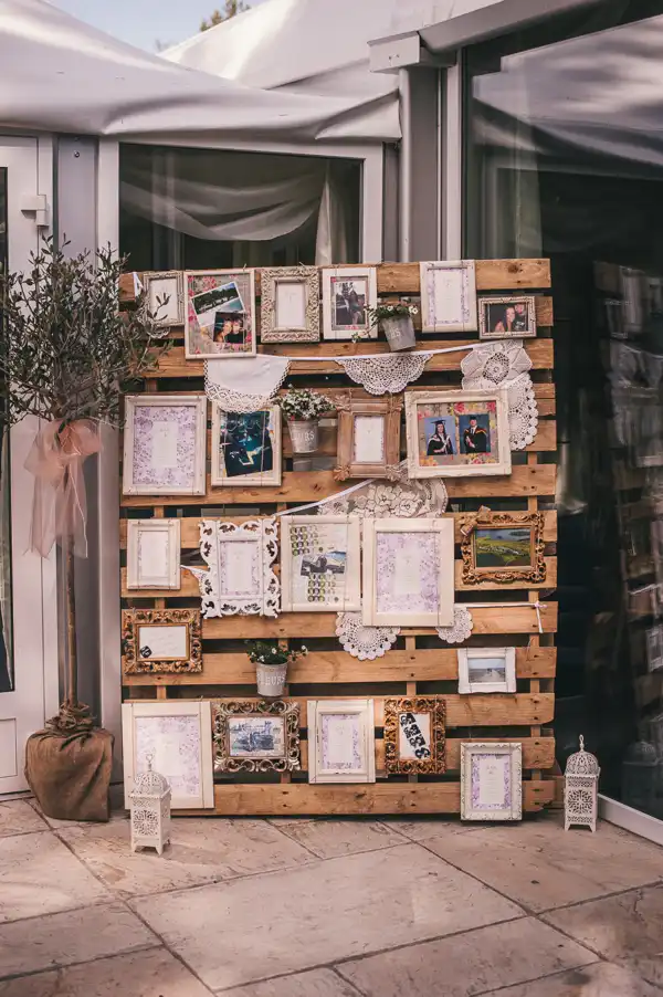 wooden-pallets-wedding