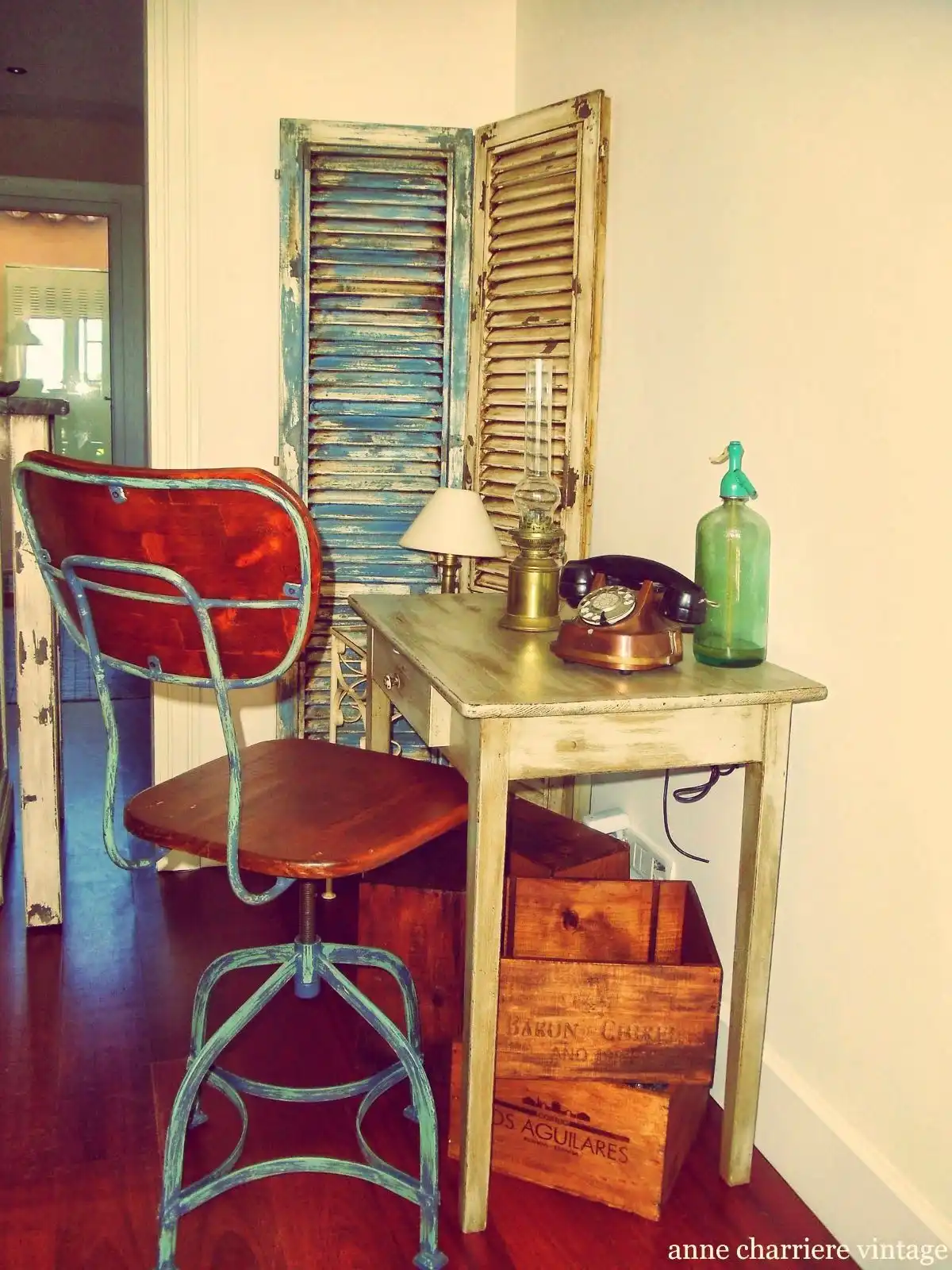wooden shutter corner decor- fill the empty corners
