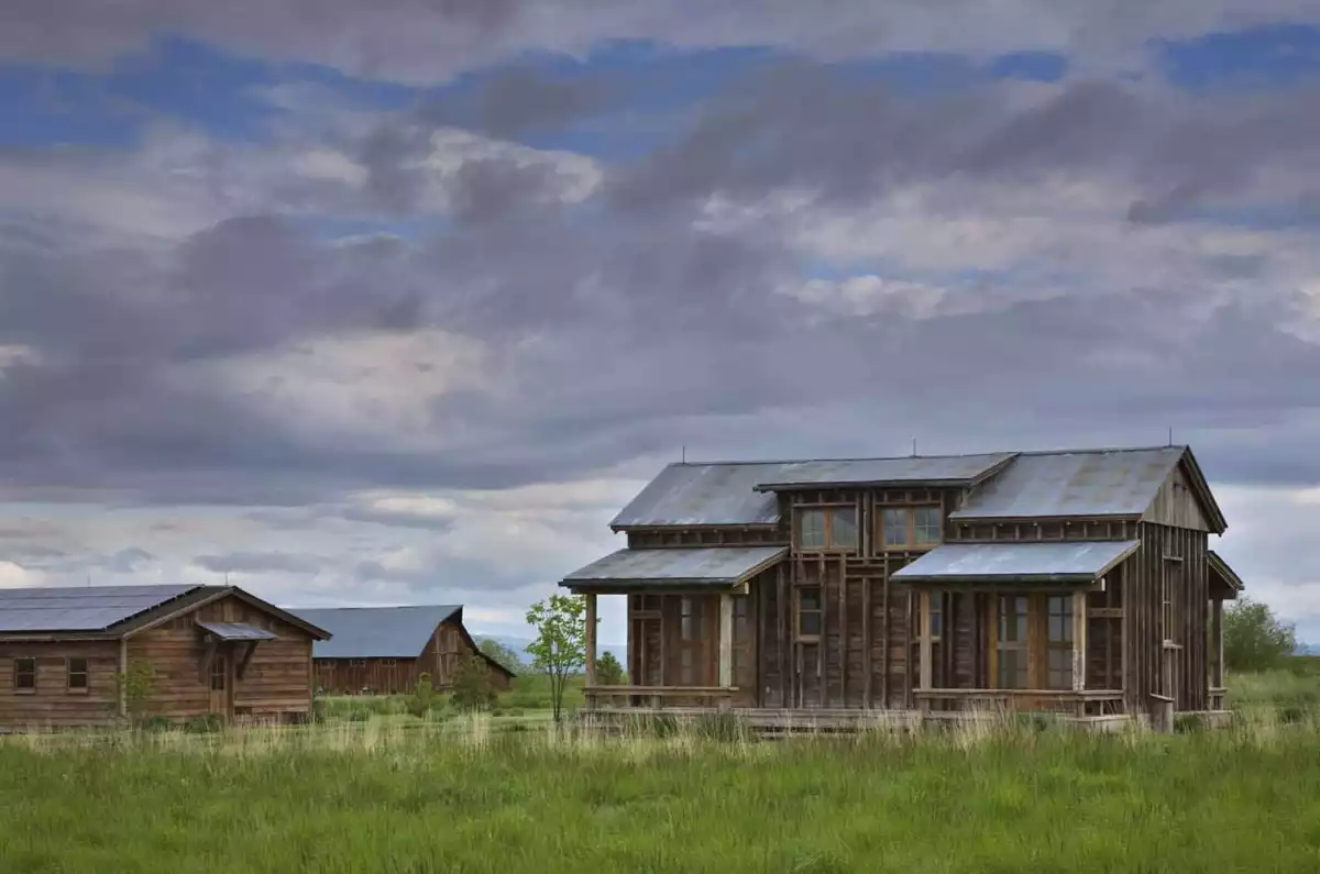 A classic ranch house style in Montana