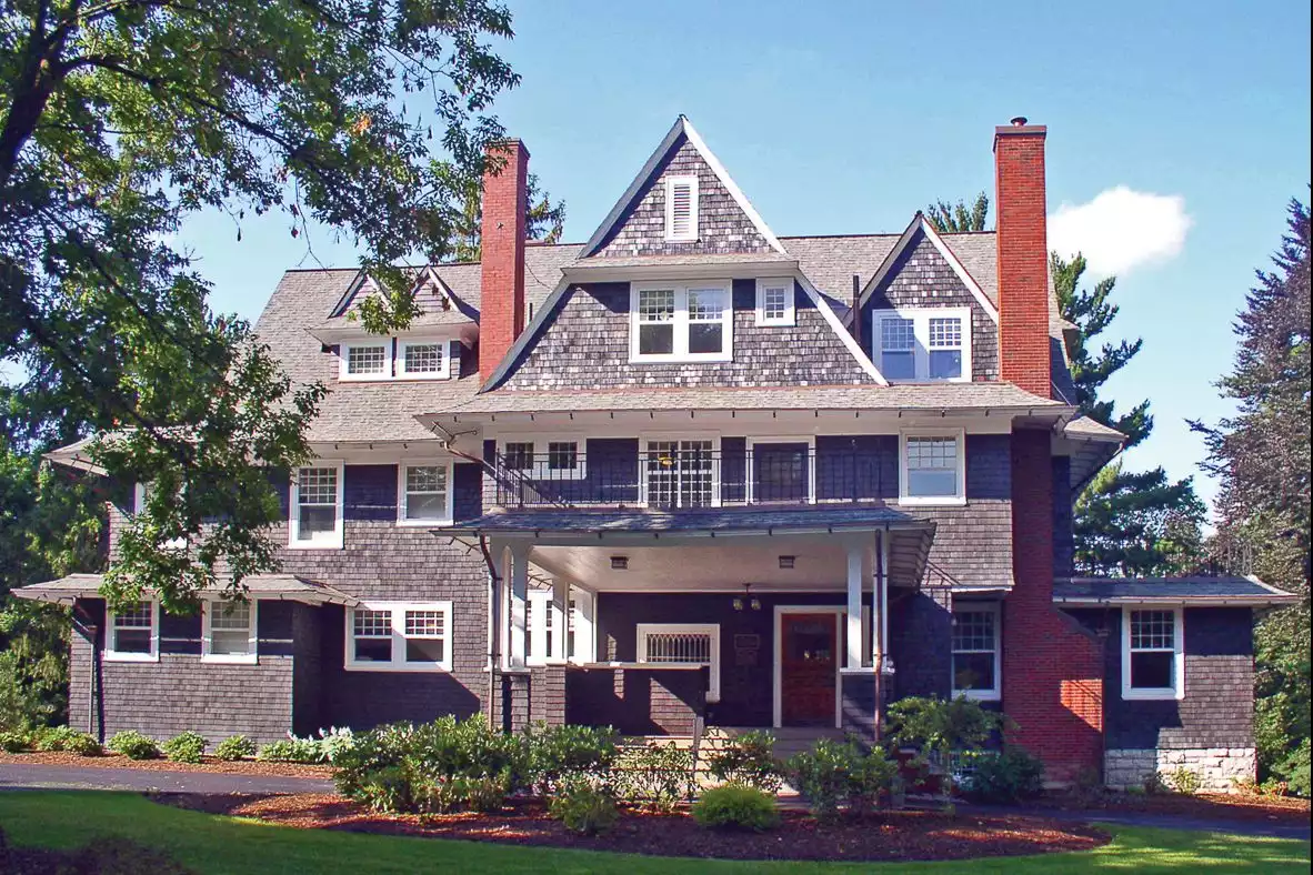 Shingle Style Architecture: The History and Lasting Influence of This Natural Style