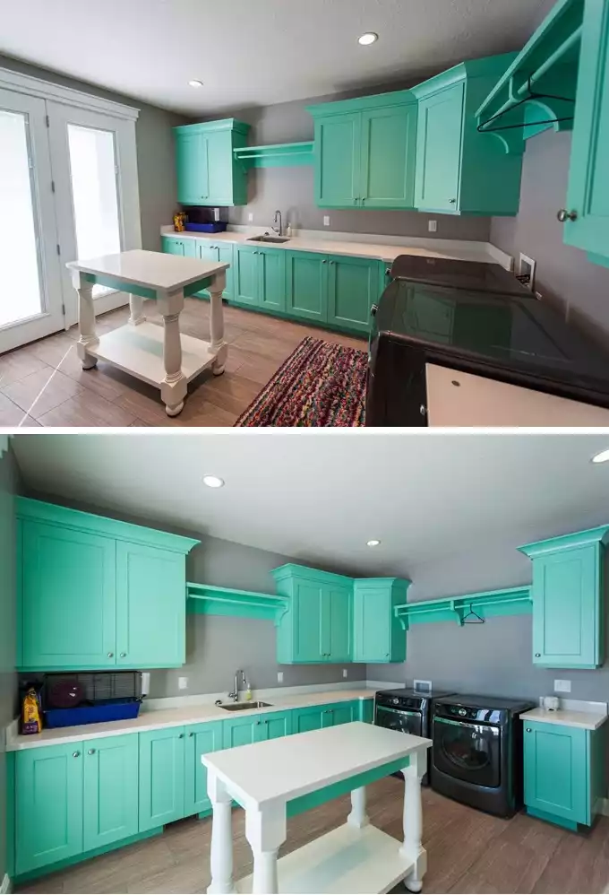 Accent black waching machine with turquoise furniture