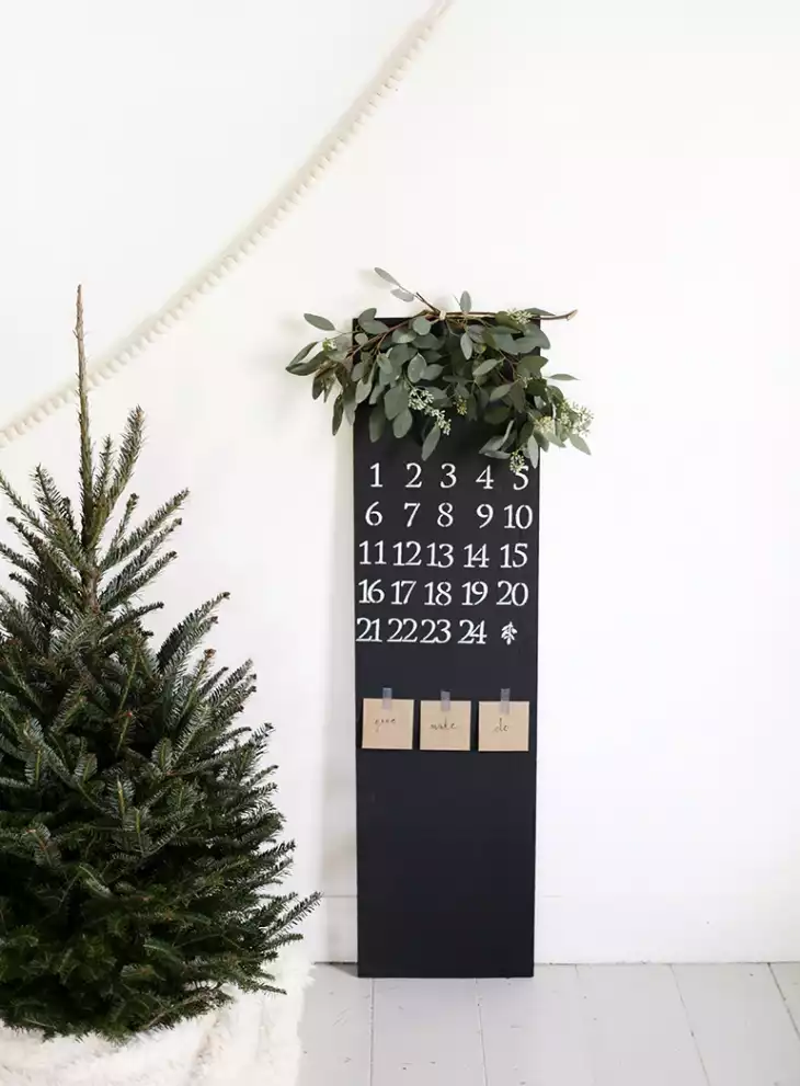 Advent chalkboard calendar