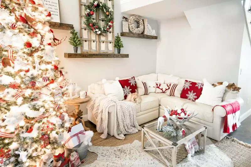 Charming, Family-Friendly Christmas Home Decor Ideas