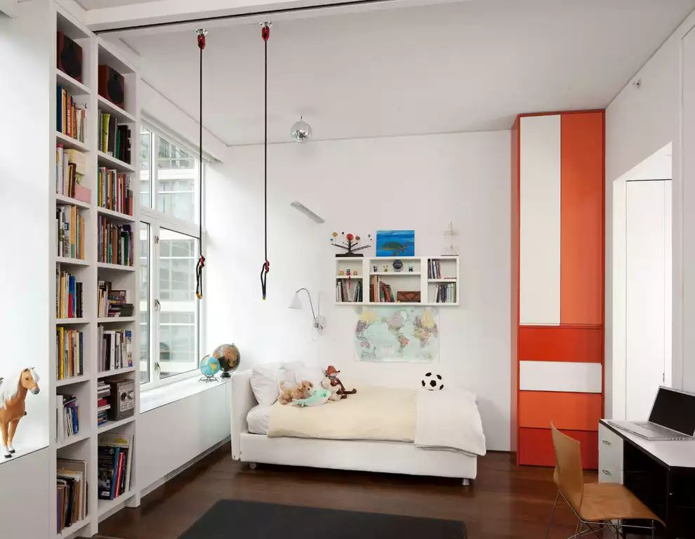 Create a Focal Point with Paint