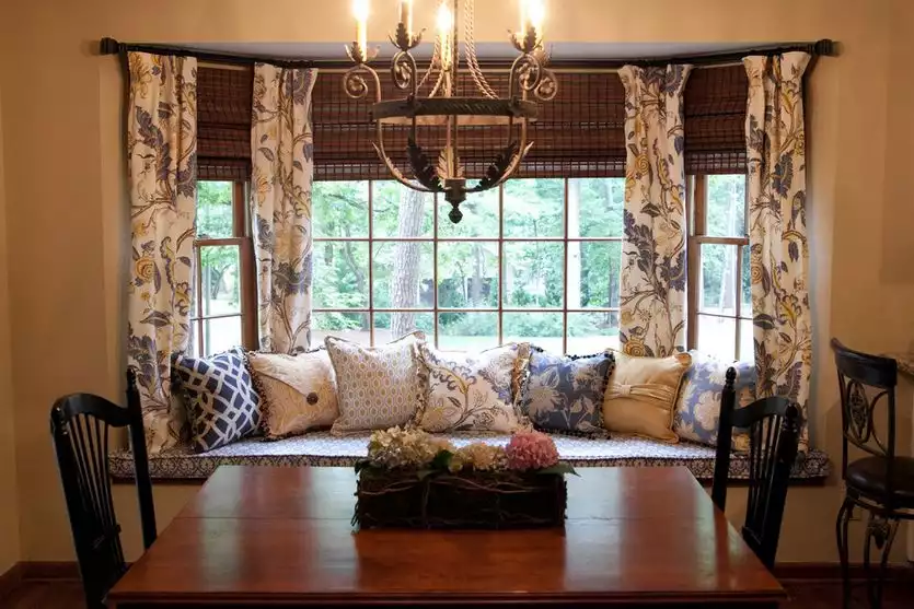 Curved Curtain Rod for Bay Window Nooks