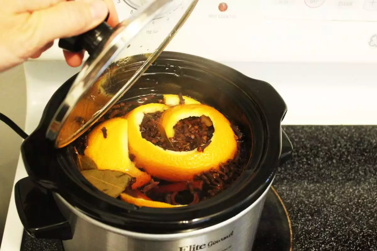 DIY Autumn Aromas-warmth and spice in this photo