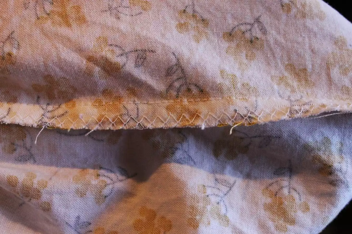 DIY Crib Sheet serger