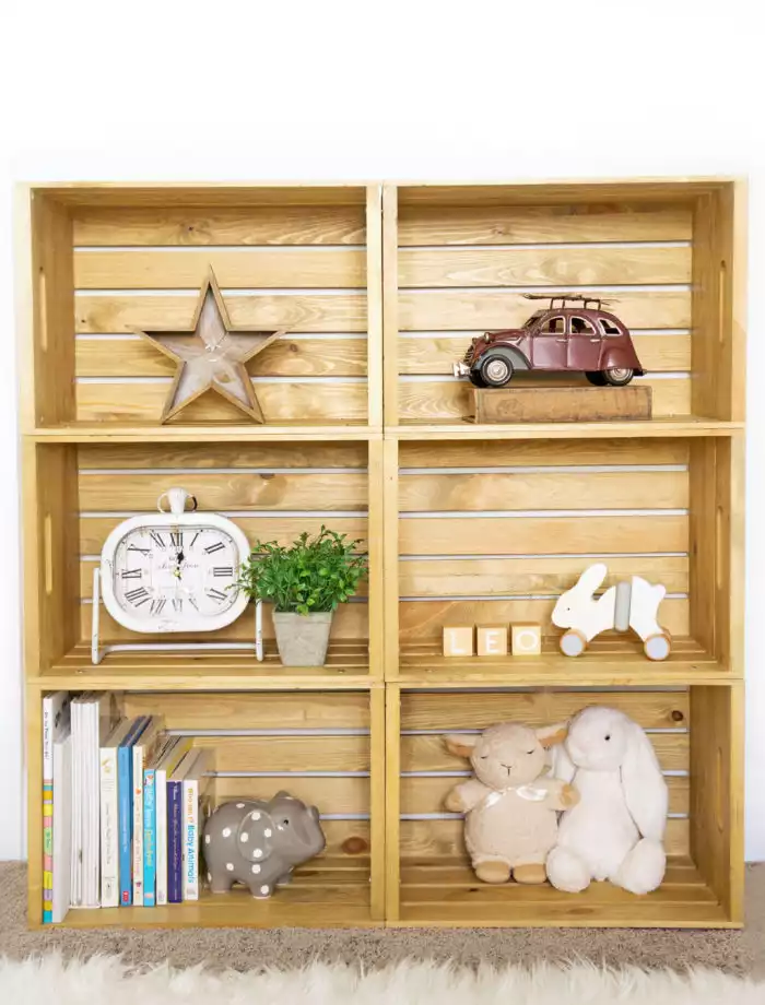 Modular shelving unit made of crates