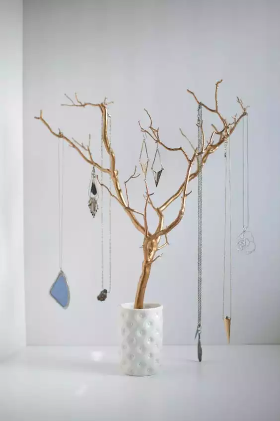 Gold branch sprayed for jewelry holder