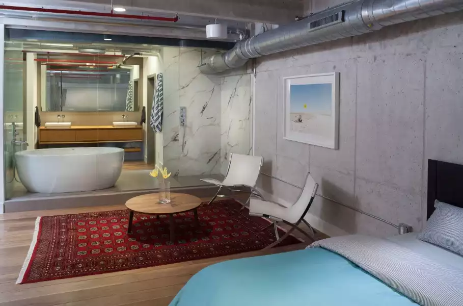 Neo industrial bathroom open space